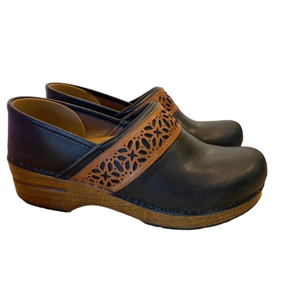 DANSKO WOMEN'S LEATHER CLOGS SIZE EUR 39 US 8.5-9
